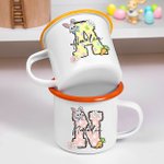 Personalisierte Cute Bunny Floral Initial 11 oz farbigen Rand Emaille-Becher mit Namen Ostern Familie Versammlung Party Geschenk für Kinder