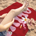 Spersonalizowany, superchłonny, szybkoschnący ręcznik plażowy Daisy Flower z imieniem i nazwiskiem, dostępny w wielu kolorach.