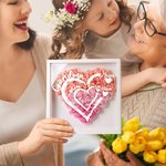 Gepersonaliseerde Hart Papier Bloem Schaduwdoos met 1-12 Namen en Titel Moederdag Verjaardagscadeau voor Mama Oma