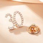 Personalisierte Bling Zirkon Name Anstecknadel Brosche Anzug Zubehör Geburtstag Hochzeit Jahrestag Geschenk für Frauen