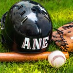 Gepersonaliseerde Baseball Softball Letter Waterdichte Helm Vinylsticker met Naam Nummer Verjaardag Sporten Gift voor kinderen Baseball Softball liefhebbers
