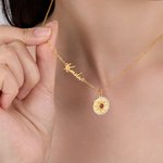 Collier Forme de Soleil Personnalisé avec Nom et Pierre de Naissance Cadeau Anniversaire Fête des Mères pour Femme