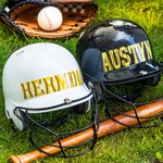 Gepersonaliseerde Baseball Softball Letter Waterdichte Helm Vinylsticker met Naam Nummer Verjaardag Sporten Gift voor kinderen Baseball Softball liefhebbers