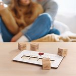 Jeu de dés et plateau de jeu en bois personnalisé avec nom gravé et sac d'emballage Cadeau de mariage 5e anniversaire Cadeau de Saint-Valentin pour les couples