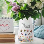 Personalisierte Geburtsblumen Schmetterlinge Garten Keramik Blumenvase mit Kosenamen und 1-8 Namen Geburtstag Muttertag Geschenk für Mama Oma Familie