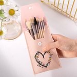 Personalisierte Liebe Herz 1-6 Geburt Blumen PU Leder Make-up Pinsel Tasche mit Spitznamen und 8 Stück Make-up Pinsel Geburtstag Muttertag Geschenk für Frauen