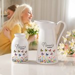 Personalisierte Geburtsblumen Schmetterlinge Garten Keramik Blumenvase mit Kosenamen und 1-8 Namen Geburtstag Muttertag Geschenk für Mama Oma Familie