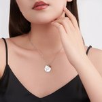 Collar Colgante Personalizado Disco Flor de Nacimiento Piedra de Nacimiento con Nombre Grabado Dainty Jewelry Mother's Day Birthday Gift for Her
