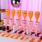 Gepersonaliseerde Champagne Glazen met Naam of Logo Set van 2 Vrijgezellenfeest Bruiloftsfeest Bedankjes Verjaardag Koningdag Cadeau voor Vrouwen