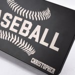 Tablero portátil personalizado de madera con 12 clavijas, 2 dados y nombre en caja de lata Juego de viaje para 2 jugadores Regalo de cumpleaños para los amantes del béisbol