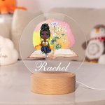 Personalisierte Aquarell Geburt Blume Cartoon Lesen Frau LED-Nachtlicht mit hölzernen Basis Geburtstag Zimmer Dekoration Geschenk für Bücherwurm Studenten