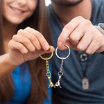 Personalised Set of 2 Pinky Promise Matching Keychains with Engraved Initials Birthday Valentine's Day Long Distance Gift for Couple Friend