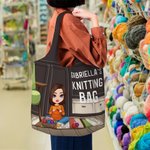 Personalisierte Wiederverwendbare Cartoon Strickdesign Figur Tragetasche mit Namen Muttertag Geburtstag Geschenk für Mama Oma Strickliebhaber