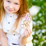 Personalisierte Hasenohren und Schwanz niedlichen anfänglichen hölzernen Osterkorb Tag mit Namen Geburtstag Ostern Party Kindertag Geschenk für Kinder