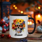 Taza de cerámica gótica personalizada con calavera de azúcar mexicana de 11oz con flor de nacimiento y nombre Regalo de cumpleaños del Día de los Muertos para los amantes de las calaveras góticas