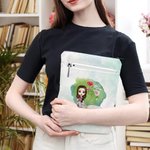 Personalisierte Aquarell Blumenmotiv Buchhülle mit Cartoon Figur Namen Reißverschluss Vordertasche Leseaccessoires Geburtstag Geschenk für Bücherwurm