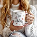 Personlig keramisk mugg med månadsblommor och namn vacker present till mamma och mormor på mors dag