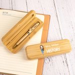 Penna a sfera in legno e astuccio personalizzati con nome e soggetto Cartoon Teacher, regalo di compleanno, apprezzamento e ritorno a scuola per l'insegnante.