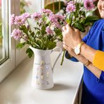 Personalized Mama Bear Classic Winnie the Pooh Ceramic Flower Vase with 1-12 Names Home Decor Birthday Mother's Day Gift for Mom Grandma 4