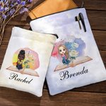Personalisierte Aquarell Blumenmotiv Buchhülle mit Cartoon Figur Namen Reißverschluss Vordertasche Leseaccessoires Geburtstag Geschenk für Bücherwurm