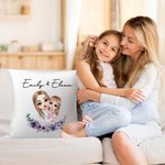 Personalisierte Mama und Kind Cartoon Charakter Throw Kissenbezug mit Geburt Blume und Name Muttertag Geburtstag Geschenk für Oma Mama