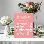 Personalisierte Enkelkinder machen das Leben mehr Grand Kreuzworträtsel Scrabble Puzzle Baustein mit Namen Muttertag Housewarming Geschenk für Oma Mom
