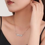 Collier familial personnalisé avec pendentif en forme de coeur 1-10 avec noms gravés Bijoux de femme délicats Cadeau d'anniversaire de la fête des mères pour maman grand-mère