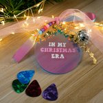 Personalisierte In My Christmas Era Disco Light Ball Ornament mit Namen Perlen und Gurtband Weihnachtsbaum Home Decor Geburtstag Geschenk für Musikliebhaber