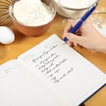 Cuaderno de recetas y bolígrafo A5 personalizado con el nombre de la flor de nacimiento de la mamá cocinera de dibujos animados para el Día de la Madre Regalo de cumpleaños para la abuela mamá cociner