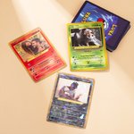 Gepersonaliseerde Glitters TCG Poke Kaart Foto met Beschermhoes Kaartspel Verzamelobject Verjaardagscadeau voor Kinderen Koppel Huisdierliefhebber