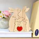 Personalisiertes Kaninchen-Umarmung-Familie Holzpuzzle mit 2-5 Namen Rotem Herz Schreibtisch Deko Muttertag Geburtstag Jahrestag Geschenk für Familie