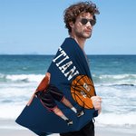 Toalla de playa de microfibra de secado rápido personalizada con el nombre y el número de un niño de baloncesto de dibujos animados Fiesta en la piscina Regalo de cumpleaños para hombre