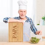 Planche à découper pour charcuterie en bambou FSC avec rainure pour le jus gravée de 1 à 12 noms d'enfants Cadeau de fête des pères pour papa grand-père