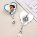 Personalizado Corazón Mascota Foto Acrílico Retráctil Insignia Carrete con Insignia Buddy Cumpleaños Vet Tech Accesorios Regalo para Veterinarios Pet Lovers