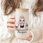 Personalisierte Cartoon Maniküre Name 20 oz mattiert oder Klarglas Becher mit Deckel und Stroh Beauty Salon Eröffnung Geburtstagsgeschenk für Nageltechniker