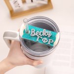 Personalisierte Multicolor Glitter griechischen Buchstaben Name Platte Tag Deckel Topper für 30 oz 40 oz Stanley Becher Zubehör Sorority Geschenk für Schwestern Mädchen