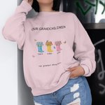 Sudadera personalizada Our Gardest Adventure Floral Boots para adulto con título y 1-6 nombres Día de la Madre Cumpleaños Regalo para mamá Abuela