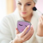 Personalisierte Wimper Name Gesicht Design gefaltet Spiegel Multicolor Compact Travel Zubehör Geburtstag Brautjungfer Muttertag Geschenk für Frauen