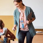 Personalisierte Bleistift Bogen Perlen Lanyard Schlüsselanhänger mit Namen zurück zu Schule Anerkennung Geschenk für Pädagogen Lehrer