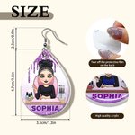 Personalisierte Cartoon Maniküre Charakter Träne Tropfen Form Acryl Ohrringe mit Namen Danke Jahrestag Geburtstag Geschenk für Nageltechniker
