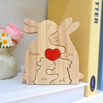 Gepersonaliseerde Houten Schattige Rode Hart Knuffel Konijn Familie Puzzel met 2-5 Namen Bureau Decoratie Verjaardag Jubileum Cadeau voor Familie