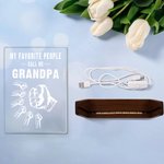 Spersonalizowana akrylowa lampka nocna LED My Favorite People Fist Bump z drewnianą podstawą i imionami dzieci od 1 do 16 Prezent urodzinowy na Dzień Ojca dla taty i dziadka