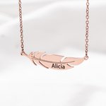 Personalisierte Engelsfeder Halskette mit Namen Gedenkschmuck Sympathie sentimentales Geschenk für Frauen Verlust eines geliebten Menschen