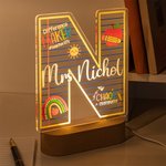 Personalisierte Difference Maker Apple Pencil Initial LED Nachtlicht mit Namen und hölzerne Basis Teacher's Day Wertschätzung Geburtstagsgeschenk für Lehrer