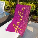 Personlig skimrende gulldesign Hurtigtørkende overdimensjonert badehåndkle med navn Sommerferie Pool Partygave til kvinner som elsker å svømme