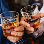 Personalisierte lustige Rezept Foto 10 oz Whiskey Glas mit Namen und Alkohol Name Geburtstag Vatertag Geschenk für Papa Opa Whiskey-Liebhaber