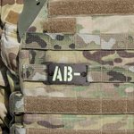 Personalisierte leuchtende Blutgruppe Notfall medizinische Informationen Molle Indikator EDC Gear taktische Überleben Accessoire Geschenk für Outdoor-Enthusiasten 6