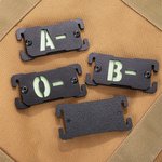 Personalisierte leuchtende Blutgruppe Notfall medizinische Informationen Molle Indikator EDC Gear taktische Überleben Accessoire Geschenk für Outdoor-Enthusiasten 8