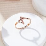 Gepersonaliseerd Geboortesteen Kruis Sierring Minimalistisch Sieraden Verjaardag Religieus Doopcadeau voor Vrouwen Christelijk