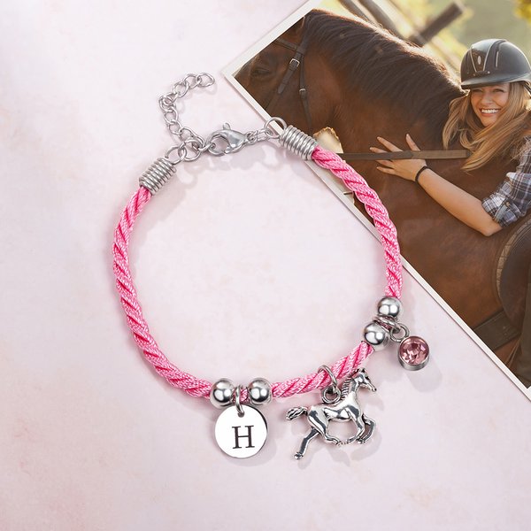 Ciondolo iniziale di pietra di nascita del cavallo personalizzato Bracciale di corda rosa Regalo di compleanno per bambini donne